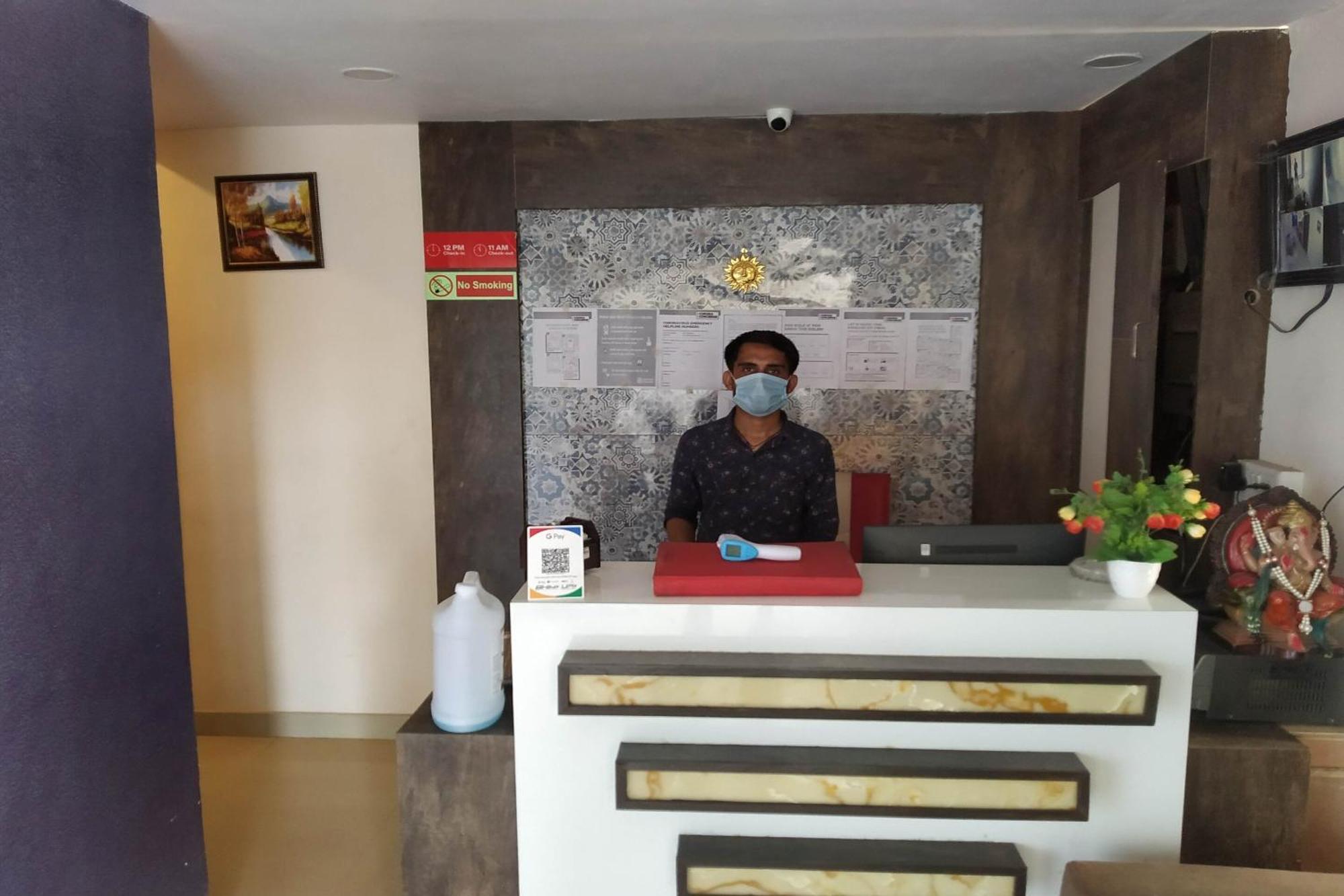 Hotel O Dream Stay Sarkhej Buitenkant foto